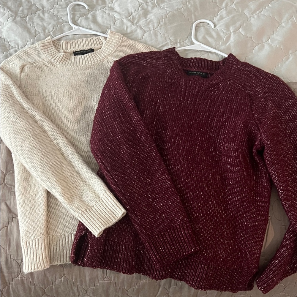 Banana Republic Cream and Burgundy Crew Neck Sweaters - Small